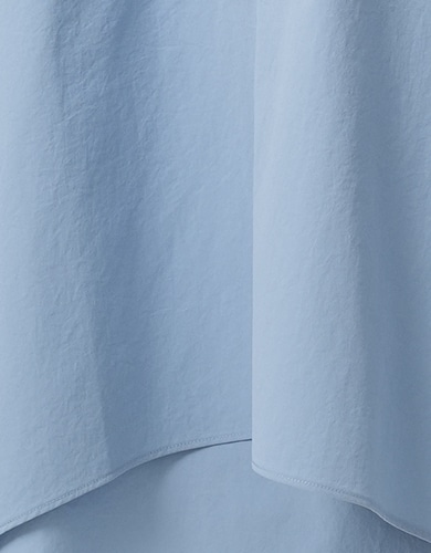 自然を連想させるクリーンな色彩 水色